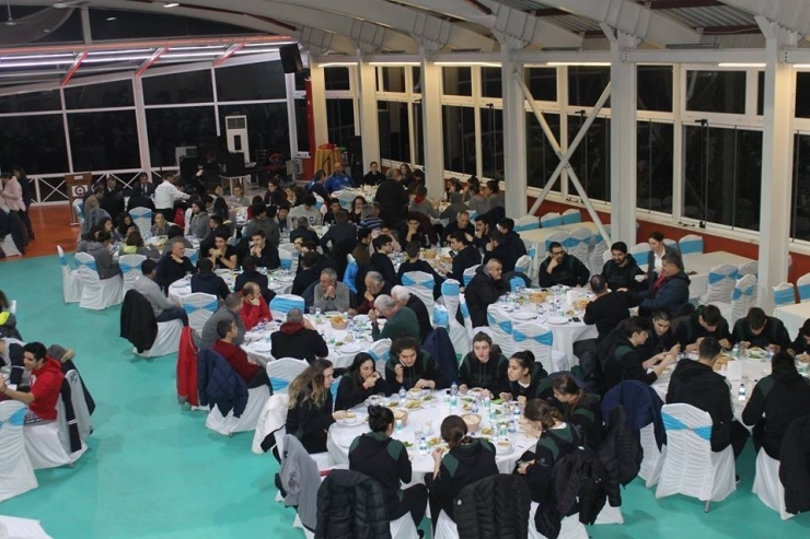 Vali Bektaş 16 Takımla Yemekte Buluştu