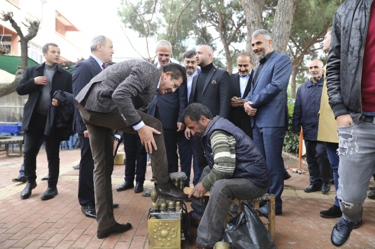Zeybekci, İlçe Ziyaretlerini Sürdürüyor