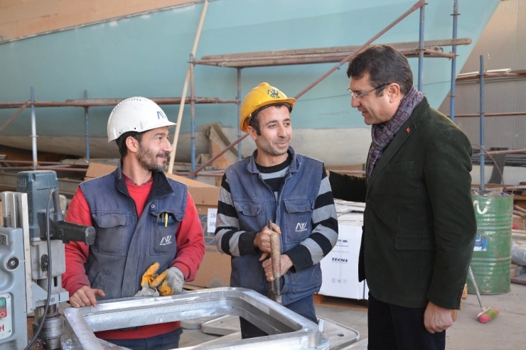 Mühendis Başkan Adayı Bodrum’un Sorunları İçin Umut Oldu