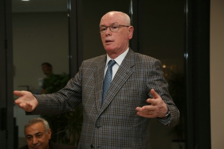 Kazım Kurt: “Her Mahallede Halk Merkezi Açacağız”