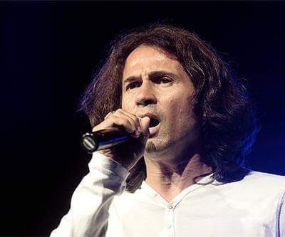 Meslekten İhraç Edilen Rockcı İmam Bağımsız Aday Oldu