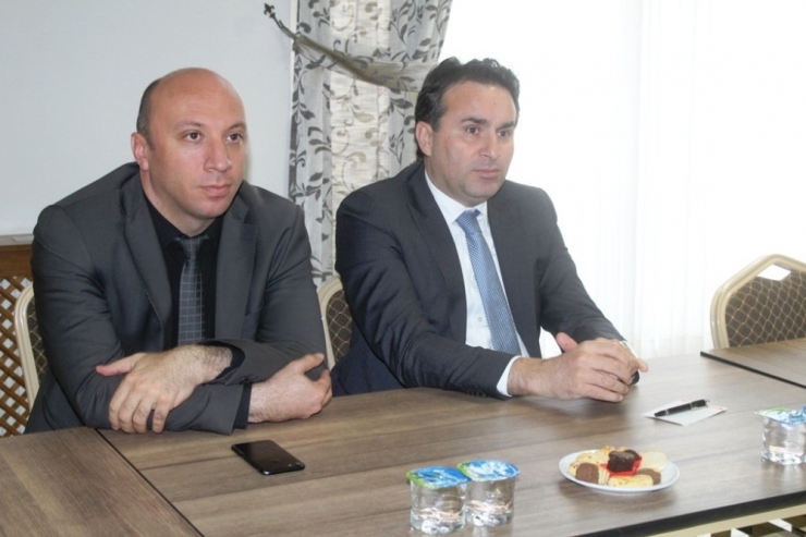 Sanat 10’la Yükselecek Projesi Ayvalıklı Öğrencileri Zirveye Çıkarak