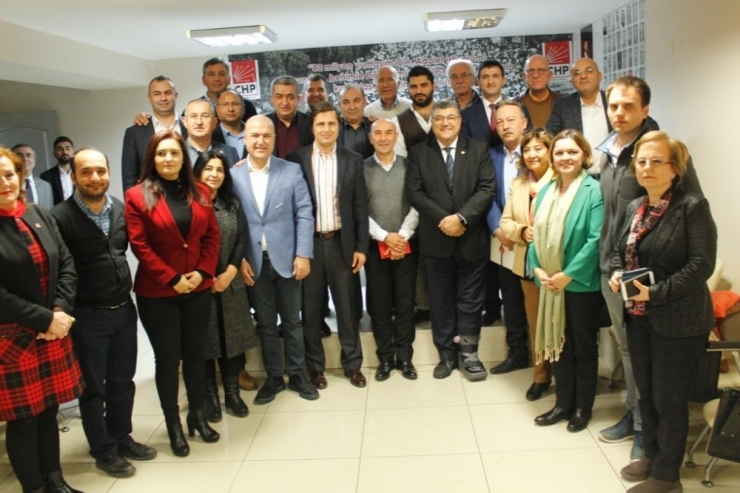Chp’de Milletvekilleriyle 31 Mart Zirvesi