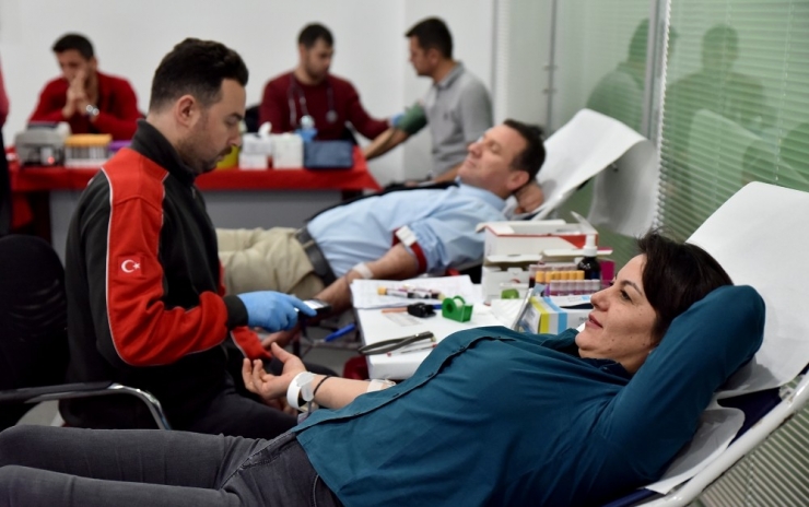 Tepebaşı’ndan Kan Bağışına Destek