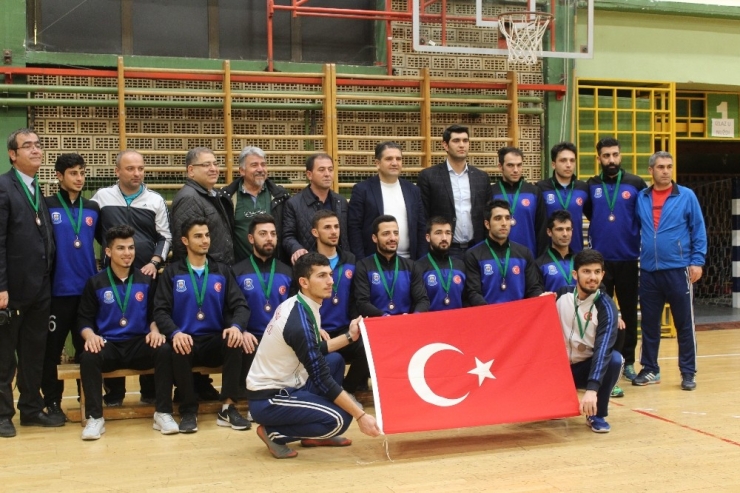 Gaziantep Polisgücü Trophy’de Üçüncü Oldu