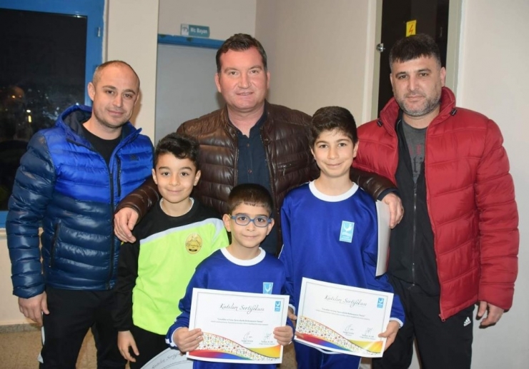 Aliağa Belediyesinden Genç Sporcular İçin Beslenme Semineri