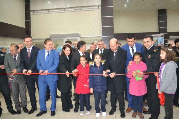 Şuhut’ta 2. Kitap Fuarı Açıldı