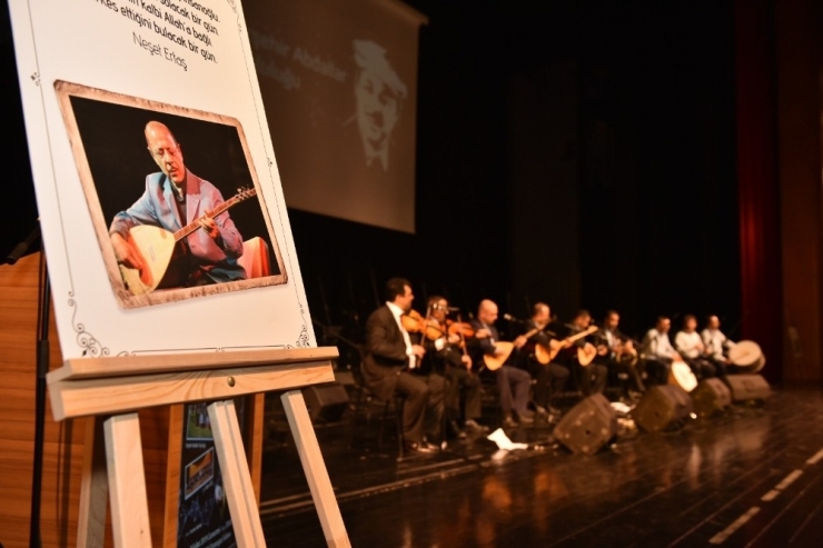 Neşet Ertaş Bursa’da Konserle Anıldı