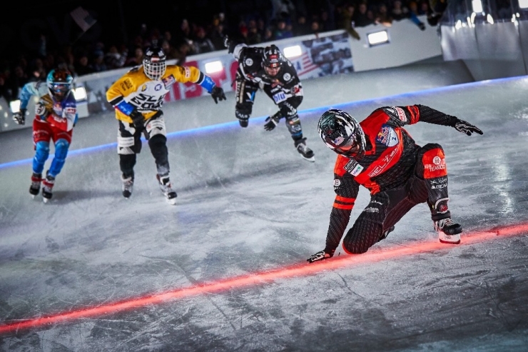 Buzun Üzerinde Kıyasıya Mücadele