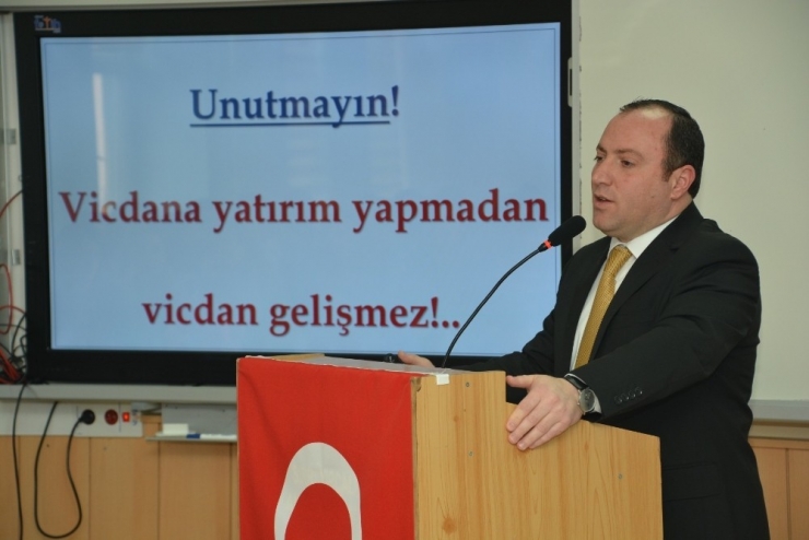 Milli Eğitim Müdürü Yıldız Öğretmenlerle Bir Araya Geldi