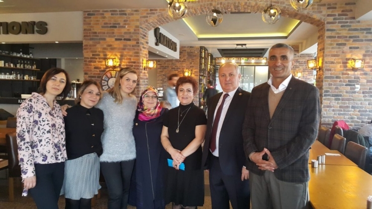 Otizmli Çocuklara Yaşam Ve Bakımevi Kurmak İçin Çabalıyorlar