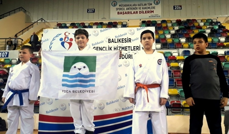 Foça’lı Minik Kaan, Madalyaya Doymuyor