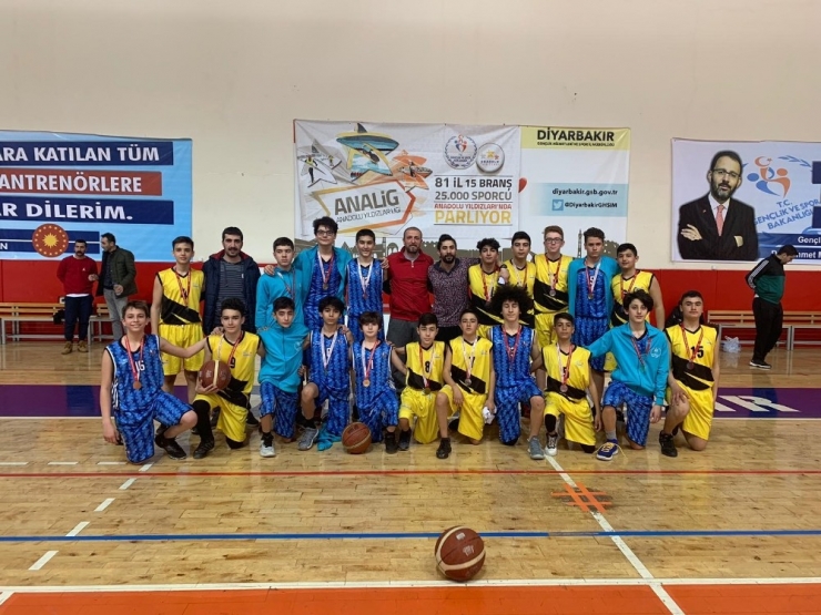 Diyarbakır’da Basketbol Müsabakaları Tamamlandı