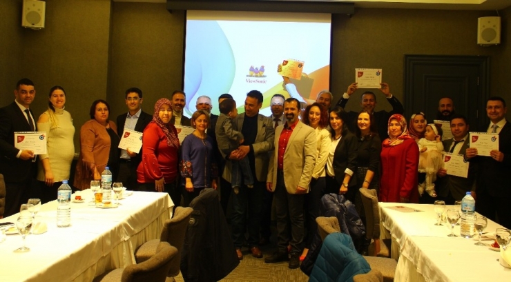 Kılıbık Değil ‘Sertifikalı Baba’ Oldular