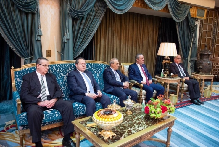 Filistin Devlet Başkanı Abbas, Kral Selman İle Görüştü