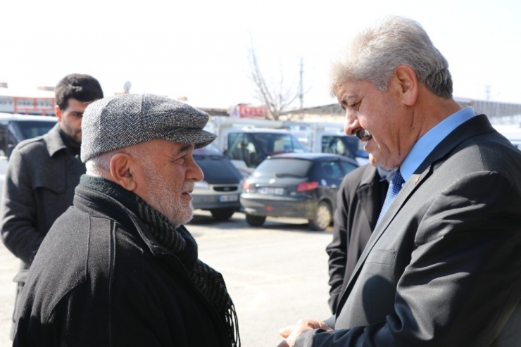 Başkan Adayı Ali Ekinci Esnafın Sorunlarını Dinliyor