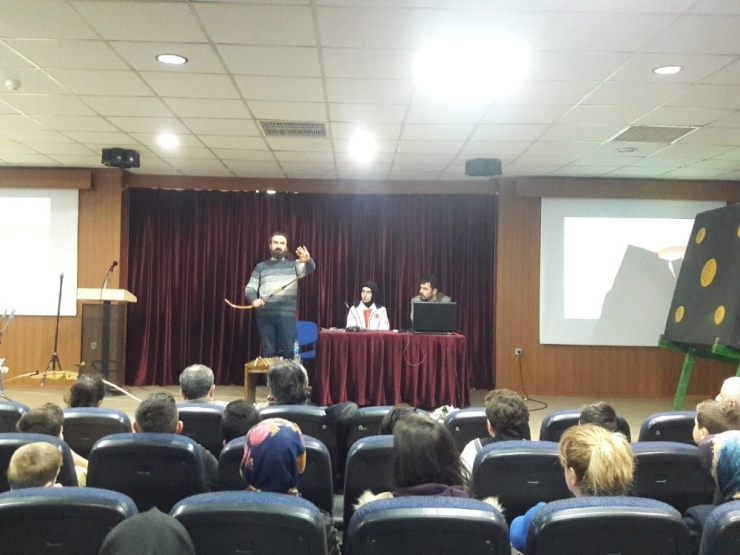 Bozüyük’te “Geleneksel Ve Modern Okçuluğun Püf Noktaları” Semineri Verildi