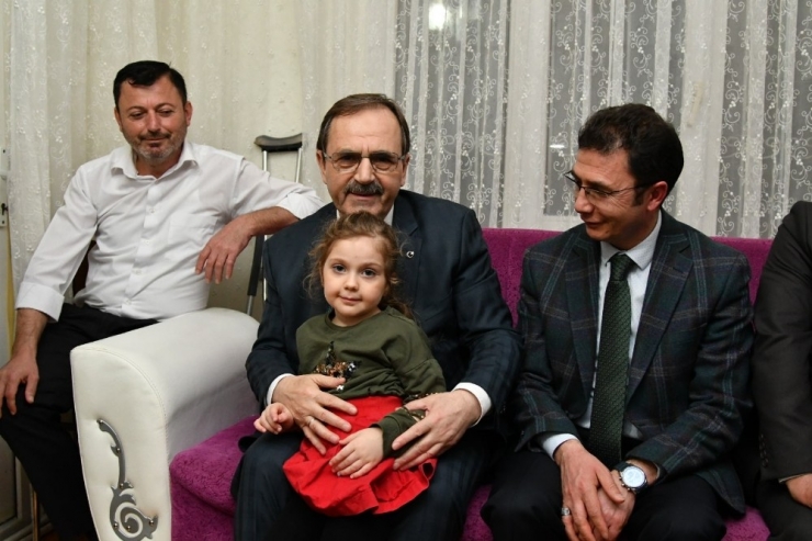 Başkan Zihni Şahin: “Kimsesizlerin Kimsesi Olacağız”