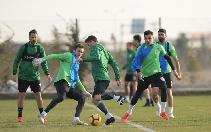 Atiker Konyaspor’da Fenerbahçe Maçı Hazırlıkları Başladı
