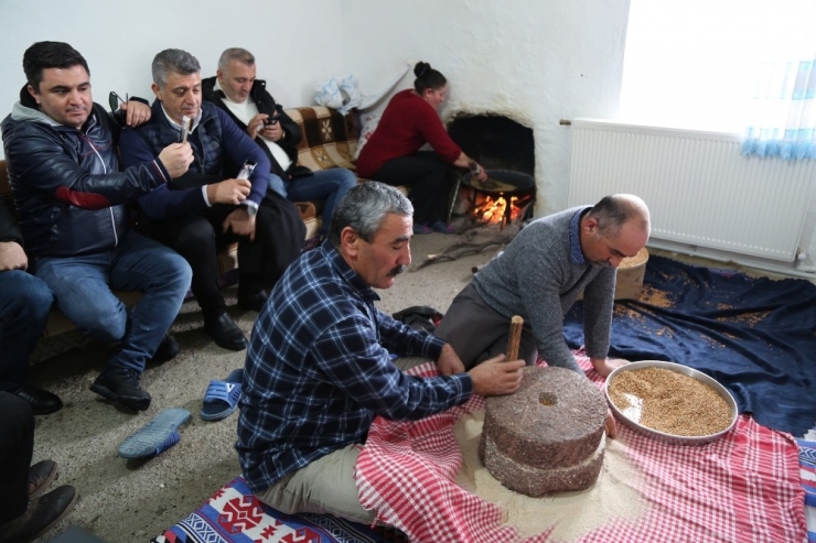 Geçmişi Yüzyıllara Dayanan Geleneksel Yemek "Kavut"