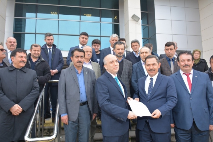 Uysal, Resmen Aday Oldu