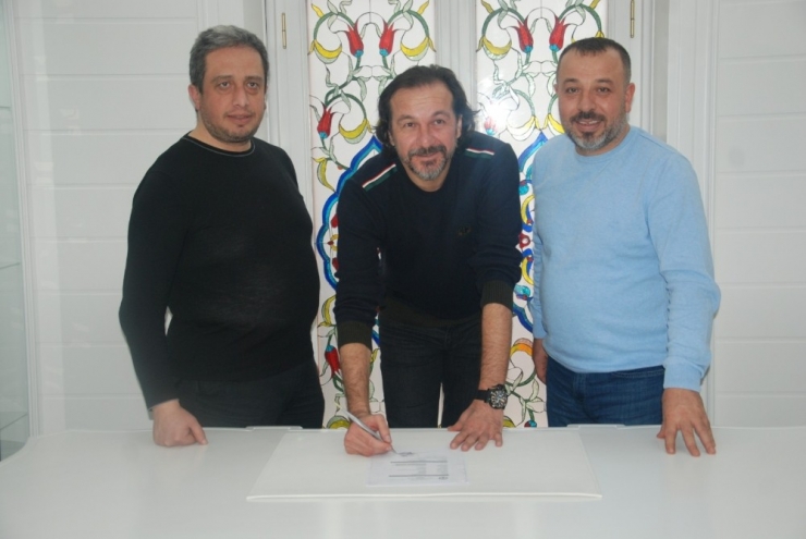 Afjet Afyonspor Teknik Direktör Yusuf Şimşek İle Anlaştı