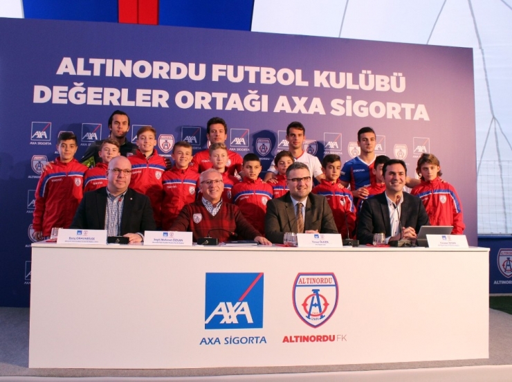 Altınordu Futbol Kulübü’nün ’Değerler Ortağı’: Axa Sigorta
