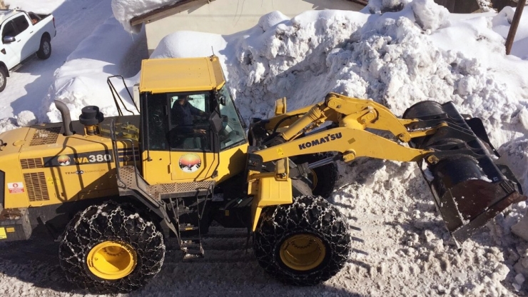 Kar Durdu, Karla Mücadele Durmadı