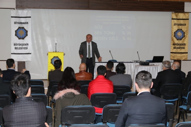 Büyükşehir Belediyesi’nden Şoför Ve Turizmcilere İletişim Eğitimi