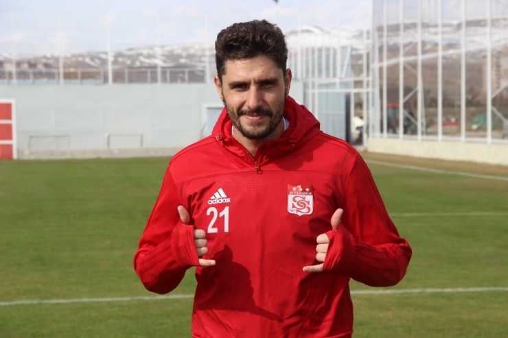 Hakan Keleş: "İlk Dörde Girebilmek İçin Üç Puana İhtiyacımız Var"