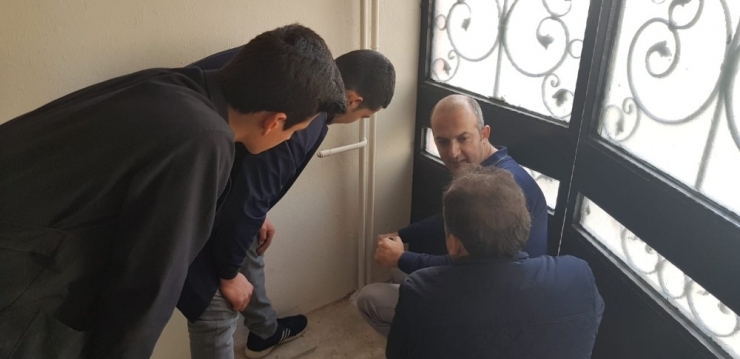 Kamu Kurumlarının Tadilatları Meslek Liselilerden