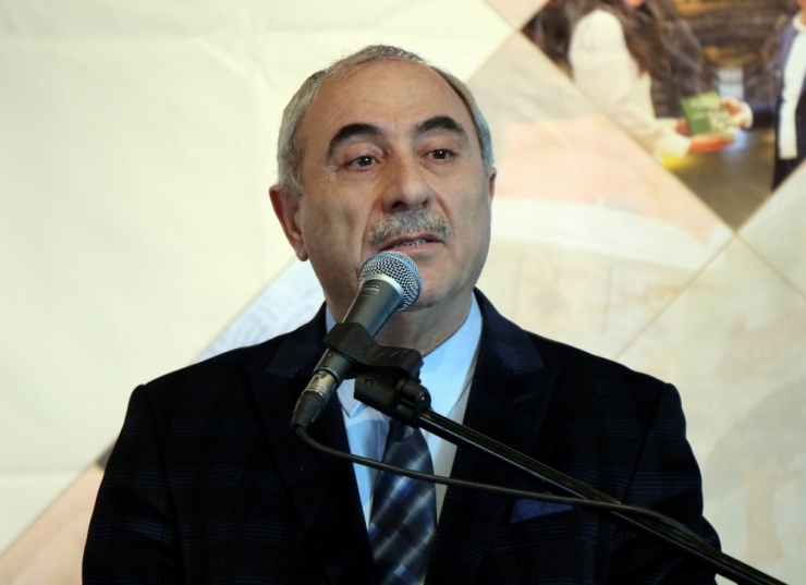 Prof. Genç: “İrfanımızı, Şuurumuzu Ve Bilincimizi Belli Ölçülerde Kaybettik”