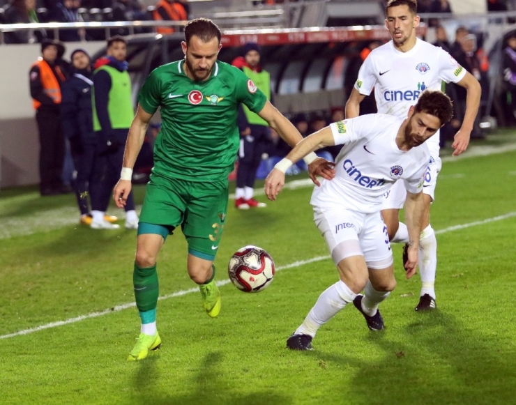 Rizespor, Zirveye Kafa Tutuyor!