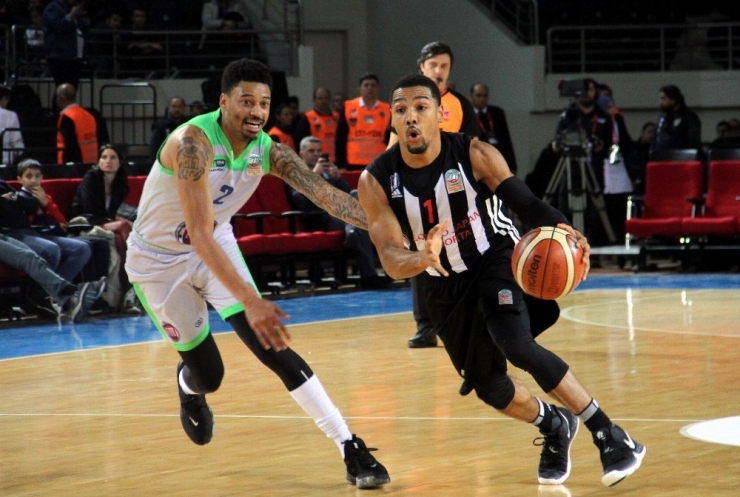 Tbf Erkekler Türkiye Kupası: Tofaş: 83 - Beşiktaş Sompo Japan: 89