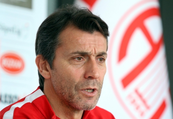 Bülent Korkmaz: “Başakşehir Maçında Sahada Çok Sabırlı Olmalıyız”