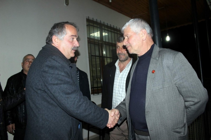 Başkan Karakullukçu Mahalle Gezilerini Sürdürüyor