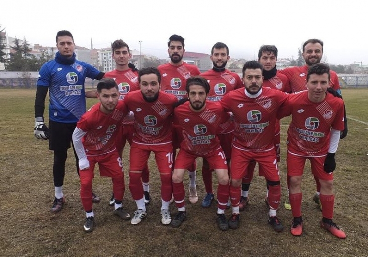 Bilecikspor Deplasmanda Rahat Kazandı