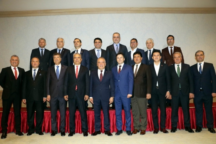 Antalya Büyükşehir Belediye Başkan Adayı Böcek: