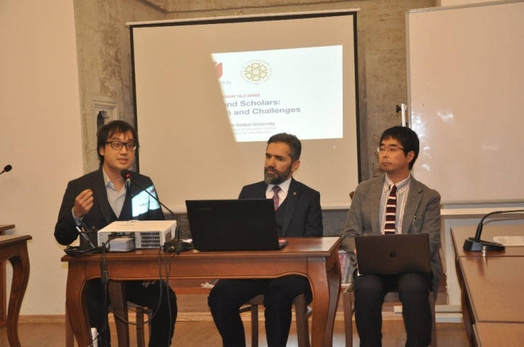 İbn Haldun Üniversitesi’nde Hadisler Tartışıldı