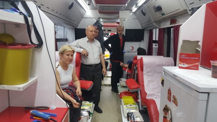 Düzce Barosu, Kan Ve Kök Hücre Bağışı İçin Kampanya Düzenledi