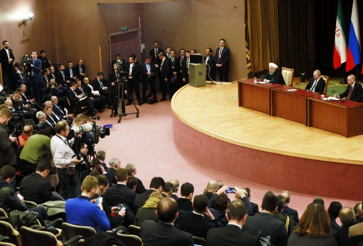 Cumhurbaşkanı Erdoğan: “Bizim Derdimiz İşlemeyen Bir Cenevre Sürecine Karşı İşleyen Bir Astana Sürecini Ortaya Koymaktır”