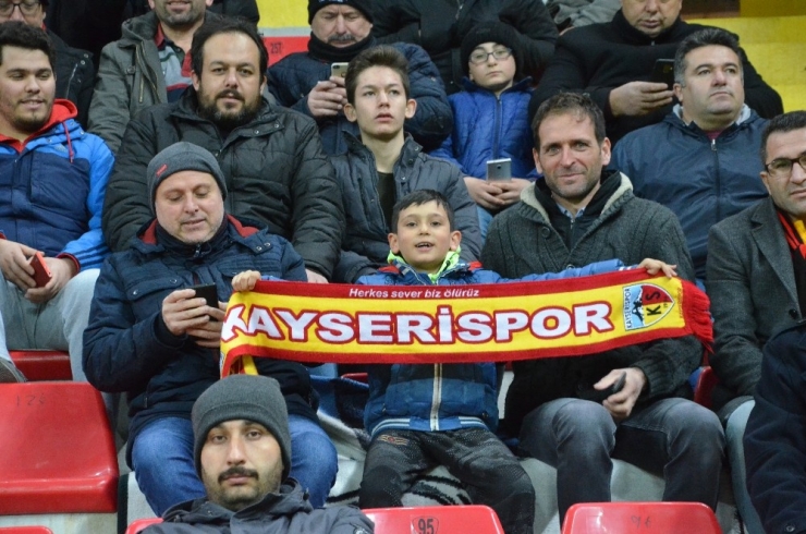 İ.m.kayserispor-göztepe A.ş Maçı Biletleri Satışa Çıktı
