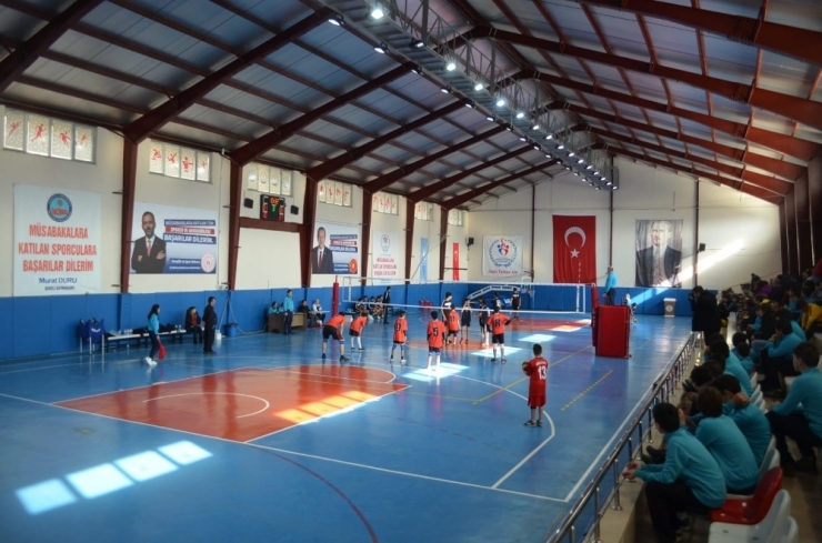 Analig Voleybol Çeyrek Final Maçları Develi’de Başladı