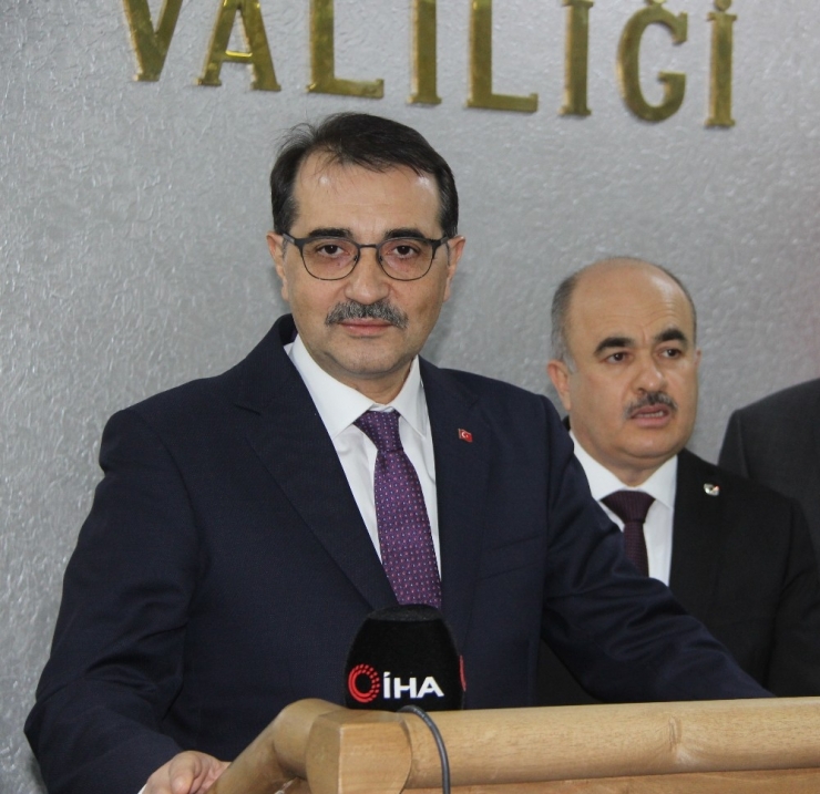Bakanı Fatih Dönmez: “Konuları Yerinde Dinliyoruz”