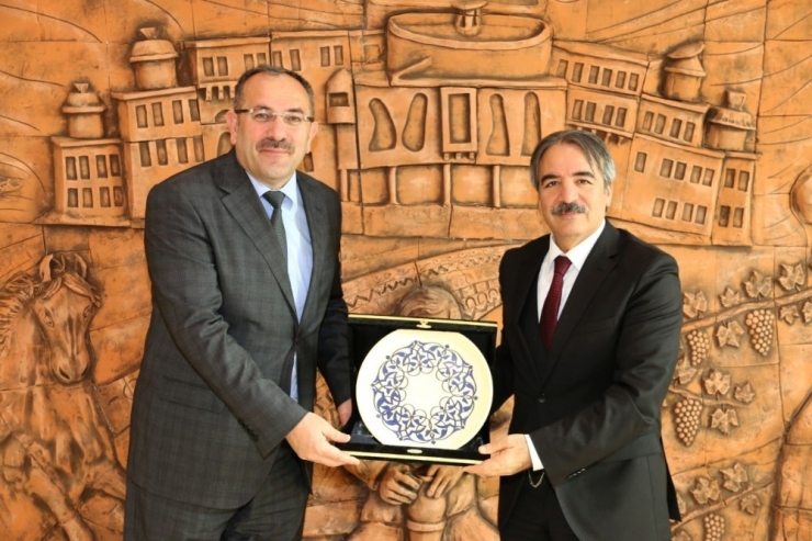 Nevşehir Baro Yönetiminden Rektör Bağlı’ya Ziyaret