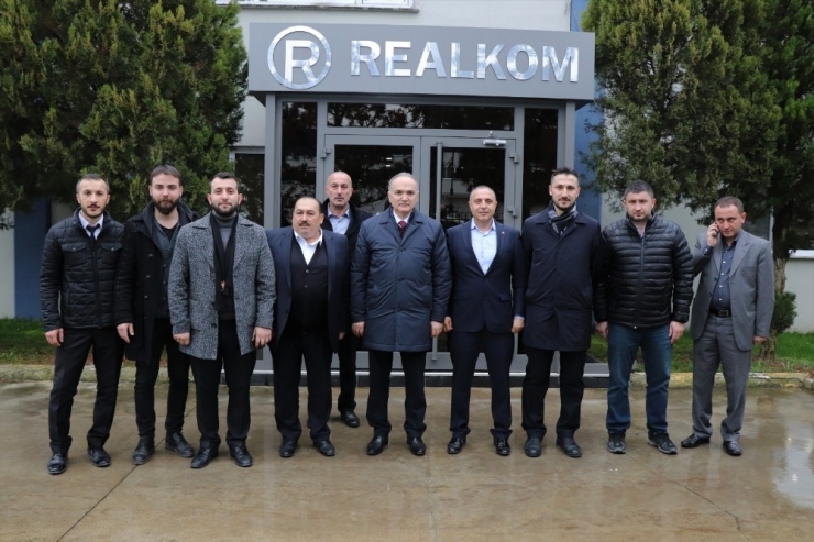 Başkan Adayı Özlü, Realkom’da İşçilerle Bir Araya Geldi