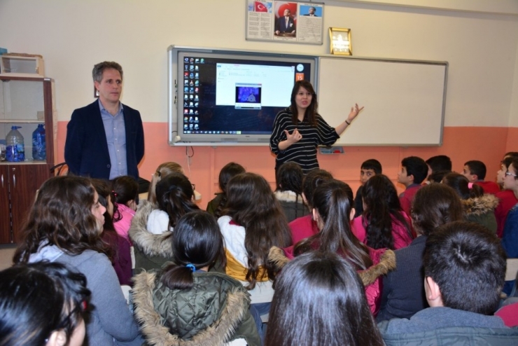 Belediye Çevreci Gençler Yetiştiriyor