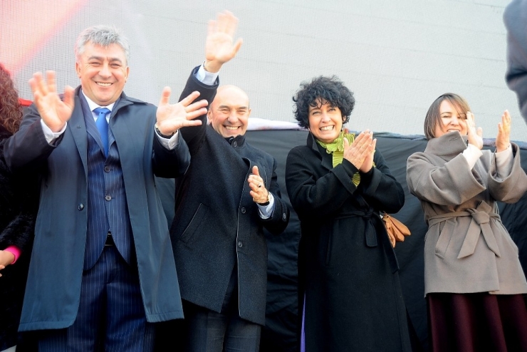 Tunç Soyer: “Çılgın Değil Akıllı Projelerimiz Var”