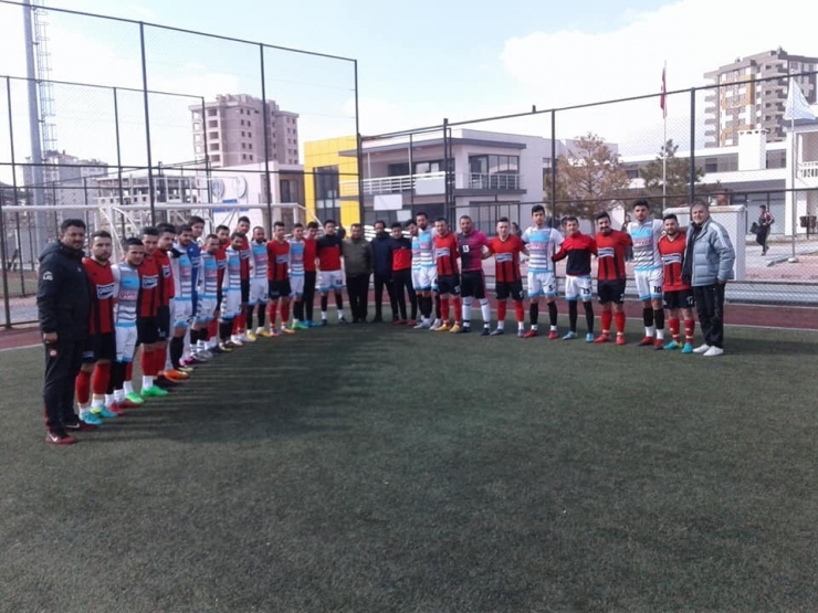 Barogücü Şampiyonu Alkışladı