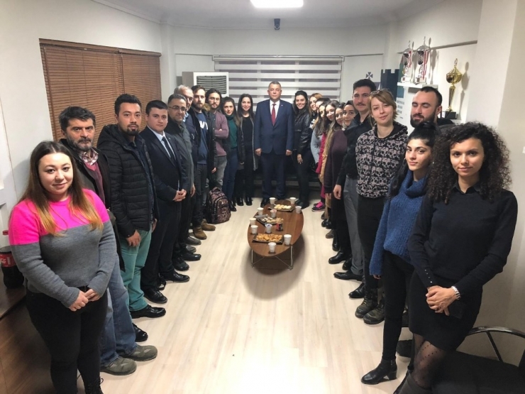 Mhp’li Başkan Adayı Erdoğan Bıyık İle Canlar Rahat Edecek